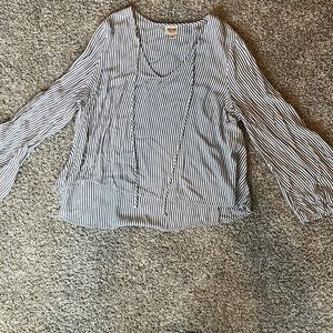 Mossimo, xxl, perfect spring/summer evening shirt!